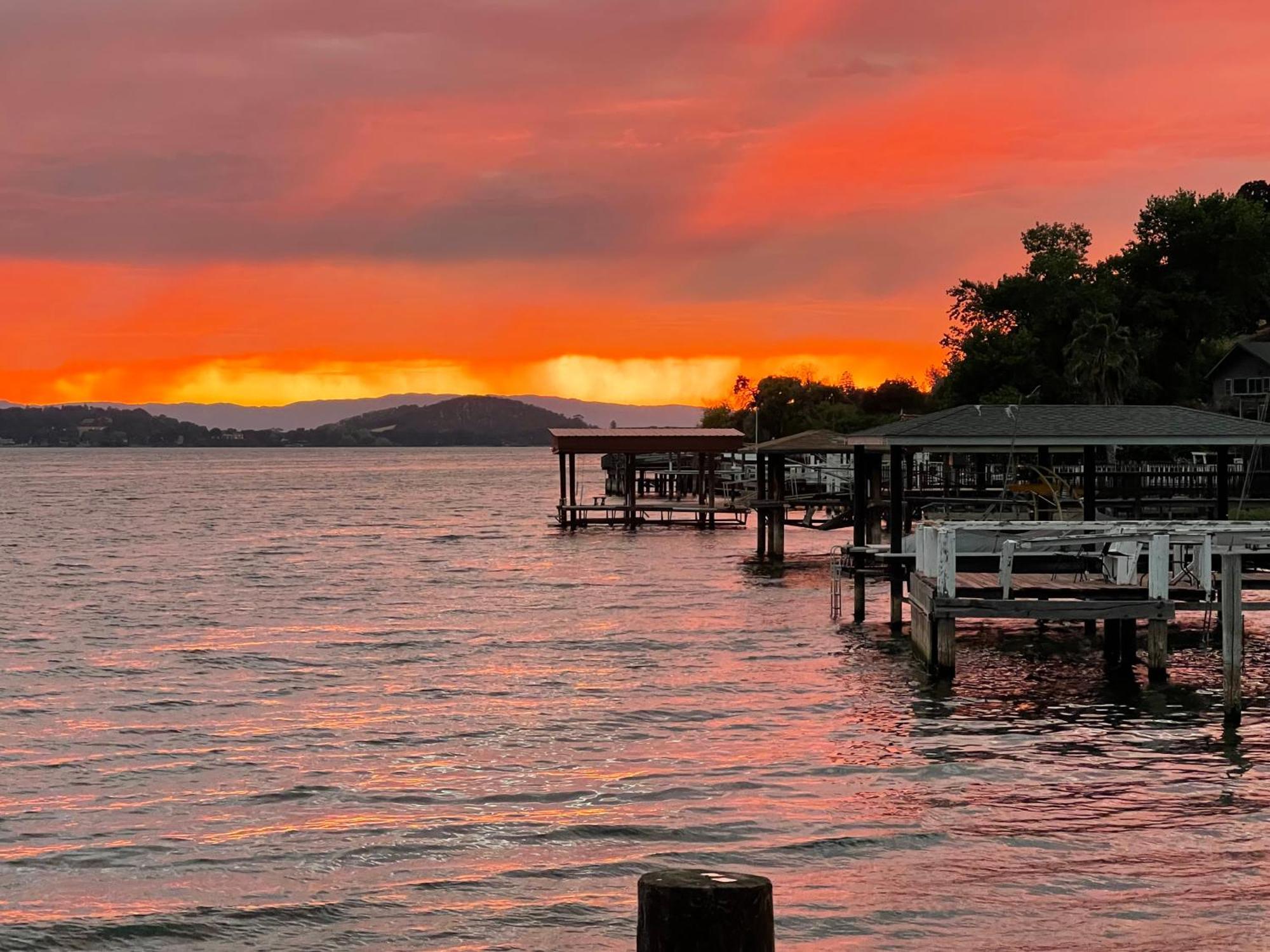 Omeo Clearlake Oaks Glenhaven 外观 照片